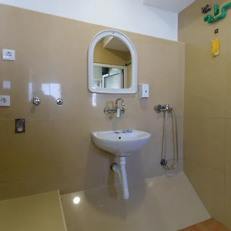 Step Rooms Apt Spa Belgrad Exterior foto