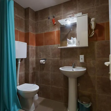 Step Rooms Apt Spa Belgrad Exterior foto