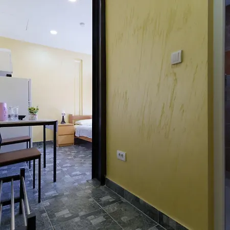 Step Rooms Apt Spa Belgrad Exterior foto