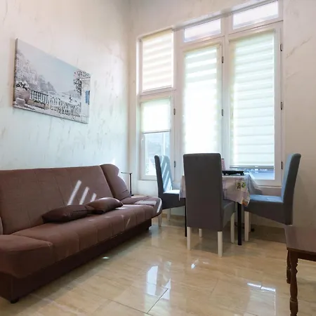 Step Rooms Apt Spa Belgrad Exterior foto
