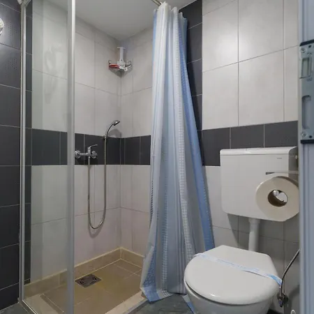 Step Rooms Apt Spa Belgrad Exterior foto