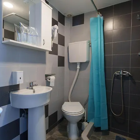 Step Rooms Apt Spa Belgrad Exterior foto