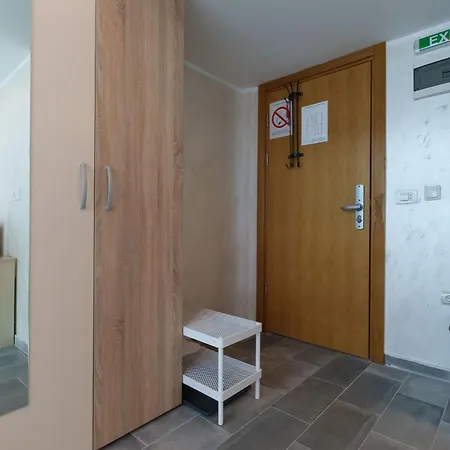 Step Rooms Apt Spa Belgrad Exterior foto